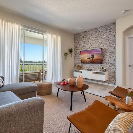Pleasant Home With Lake View And Themed Bedroom Orlando Exterior foto