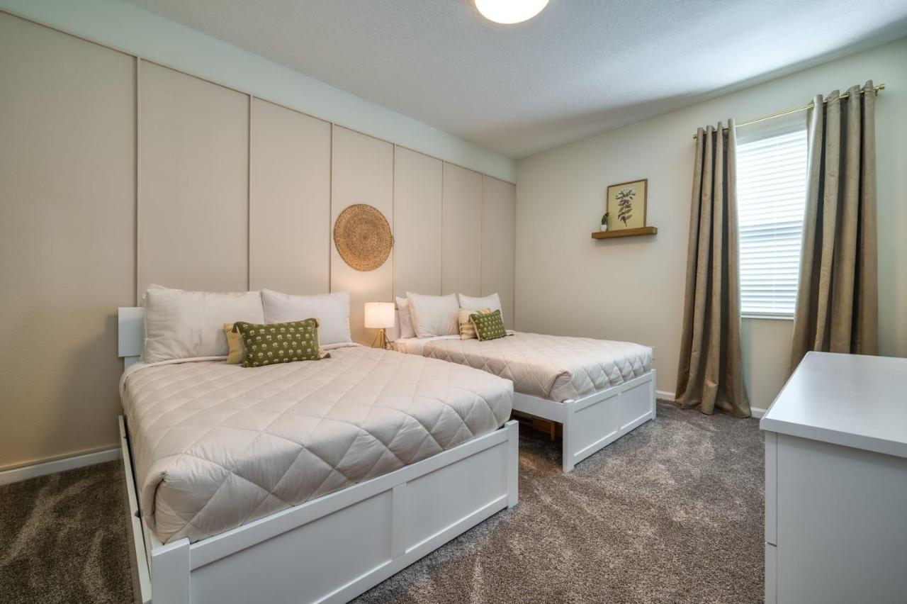 Pleasant Home With Lake View And Themed Bedroom Orlando Exterior foto